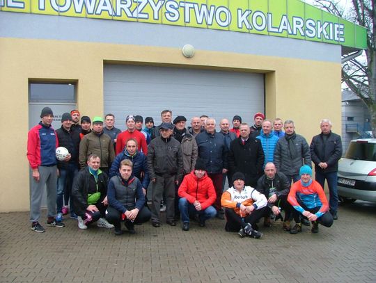 Mecz kolarskich pokoleń (ZDJĘCIA)
