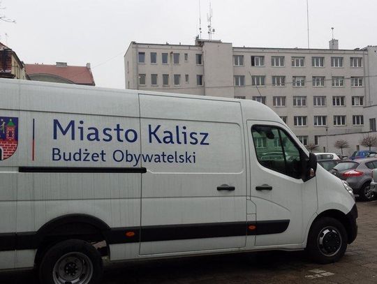 Miasto zakupiło samochód dla Banku Chleba. Organizacja stawia warunki