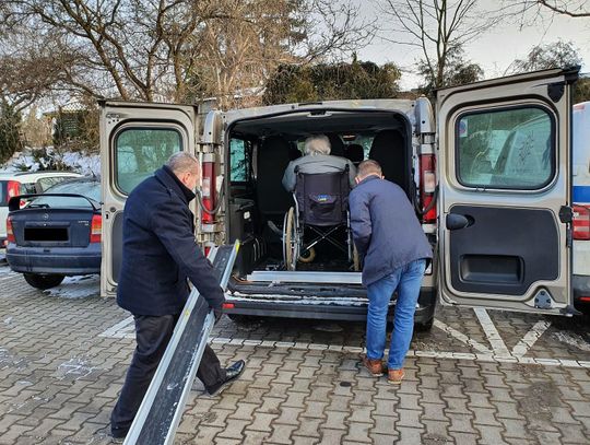 Miasto zapewnia transport do punktów szczepień