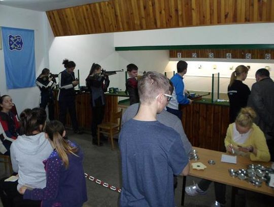 Międzyszkolne strzelanie