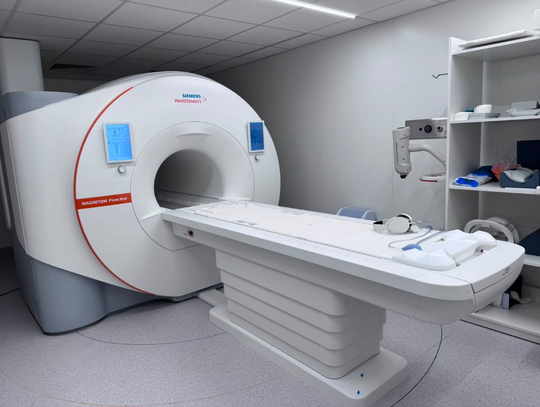 Milionowa inwestycja dla pacjentów szpitala. ,,𝙋𝙤𝙩ęż𝙣𝙮 𝙯𝙖𝙨𝙩𝙧𝙯𝙮𝙠 𝙣𝙤𝙬𝙤𝙘𝙯𝙚𝙨𝙣𝙤ś𝙘𝙞''