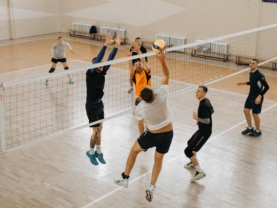 Młodzież kontra radni. Przed nami charytatywny mecz siatkówki