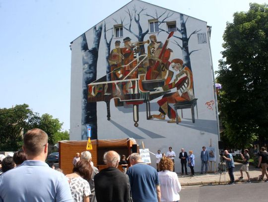 Mural odsłonięty ZDJĘCIA