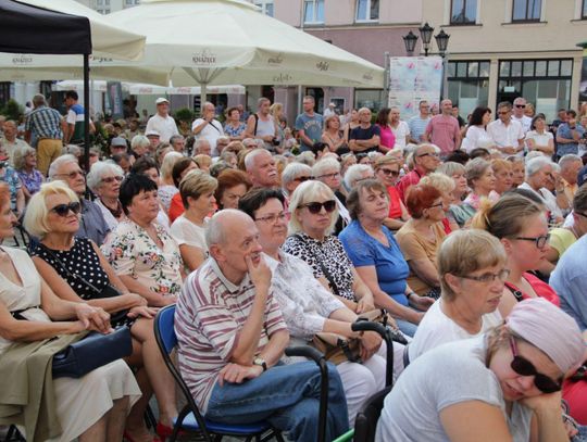 „Muzyczny Rynek” z Piotrem Poradą i Piano Song ZDJĘCIA