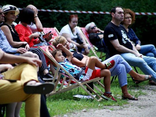 Muzyka Mozarta, Straussa i innych wielkich kompozytorów wybrzmiała w Parku Miejskim ZDJĘCIA i WIDEO