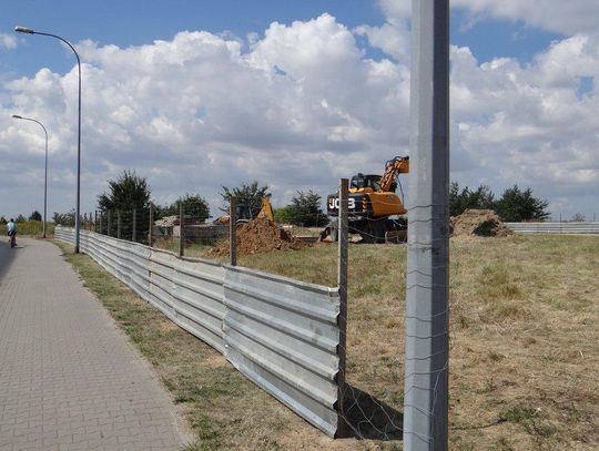 Na Dobrzecu powstaje kolejny blok. Mieszkania rozeszły się w jeden dzień WIZUALIZACJE