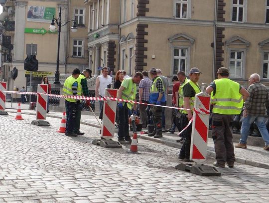 Na Śródmiejskiej malują kontrapas ZDJĘCIA