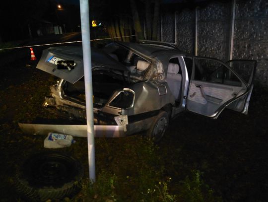 Nastolatek jechał w tym bagażniku. To cud, że przeżył ZDJĘCIA