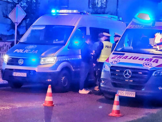 Nastolatka potrącona na pasach. Sprawca uciekł z miejsca zdarzenia Nastolatka potrącona na pasach. Sprawca uciekł z miejsca zdarzenia