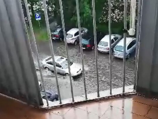 Nawałnica nad Kaliszem, zalane ulice WIDEO