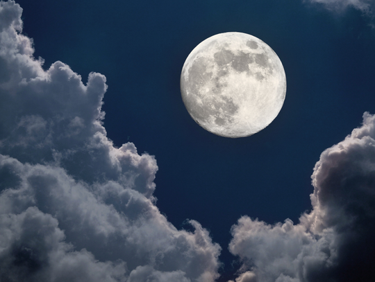 Dziś SUPERPEŁNIA. Co przynosi nam "Zimny Księżyc"?