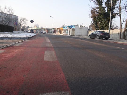 Nowa Młynarska. Mniej parkingów i drzew, za to ze ścieżką rowerową