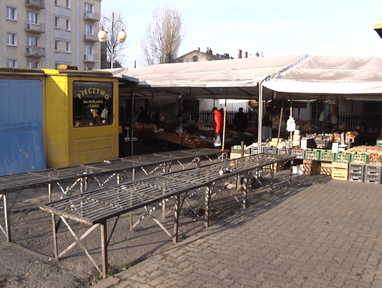 Nowy Rynek z handlem czy bez? Co na to kupcy i klienci? WIDEO