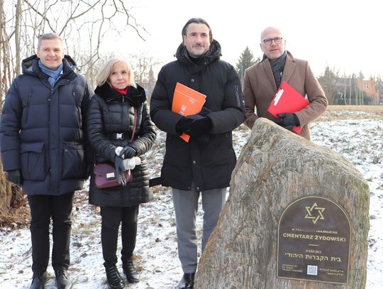 O ten cmentarz trwał spór przez ponad 20 lat. Teraz zmieni się nie do poznania