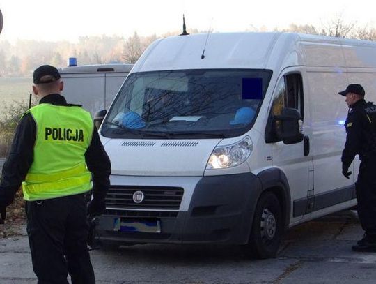 Obława za gwałcicielem. Policja ustawia blokady