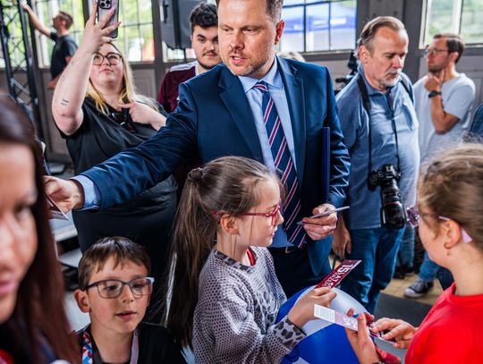 Od Dnia Dziecka po Bałtyk – Koleje Wielkopolskie rozpędzają lato pełne atrakcji