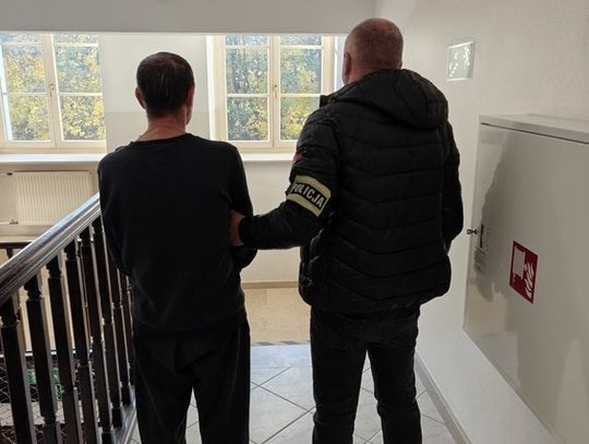 „Odbierak” zatrzymany! To on przyjeżdżał do ludzi po pieniądze „Odbierak” zatrzymany! To on przyjeżdżał do ludzi po pieniądze