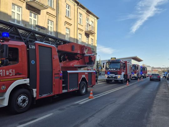 Ogień w sypialni. Poranny pożar przy ul. Legionów. Ogień w sypialni. Poranny pożar przy ul. Legionów.