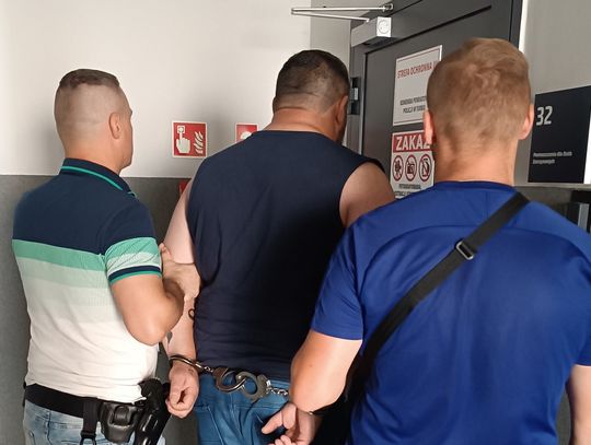 Okradał polskiego pracodawcę. Towar sprzedawał u Niemców