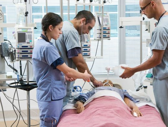Osiem godzin czekała na OIT. Zmarła. Sprawą zajmuje się RPP