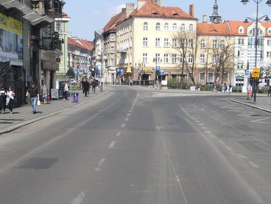 Ostatnie prace na Śródmiejskiej. Znamy termin zakończenia budowy ścieżki rowerowej