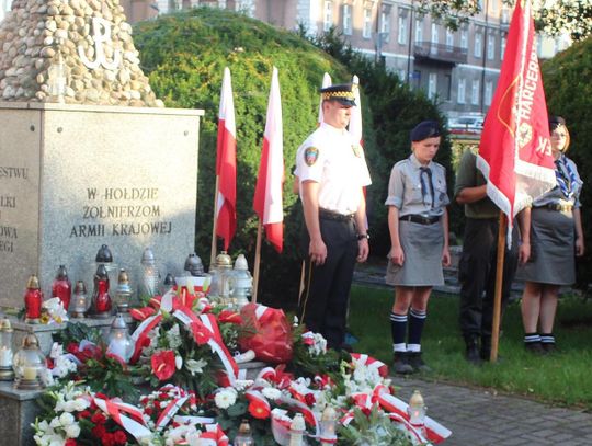 Pamięci Powstańców Warszawskich. O 17.00 zawyją syreny