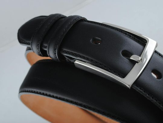 Paski ze skóry – jak wybrać model, który będzie służył i zachwycał