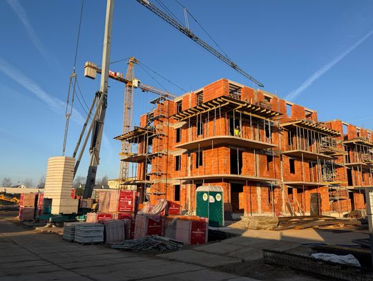 PIĘTRZĄ SIĘ kolejne piętra. Budowa w szybkim tempie PIĘTRZĄ SIĘ kolejne piętra. Budowa w szybkim tempie