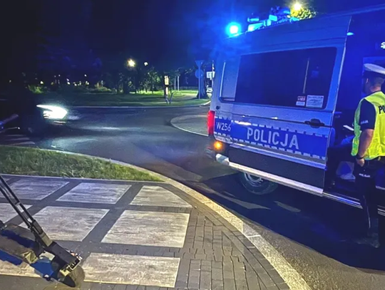 Pijani nastolatkowie na hulajnodze. „Policjanci podjęli pościg”