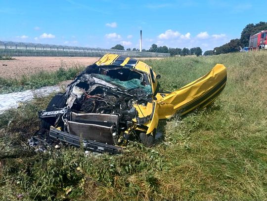 Po pijanemu pędził krajówką! Auto stanęło w płomieniach