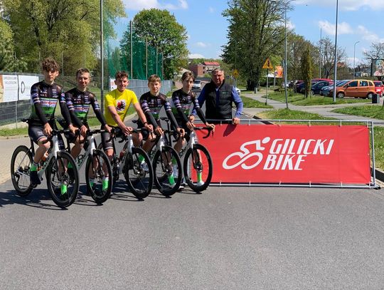 Podium kolarzy KTK w szosowym Pucharze Polski