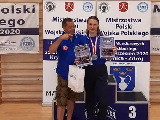 Podwójnie złota. Kaliszanka Weronika Walczak mistrzynią Polski w kickboxingu