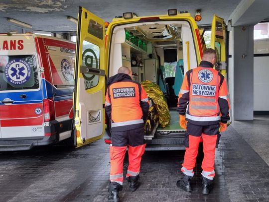 „Pogarsza rokowania pacjentów”. Dla kogo zabraknie karetki?