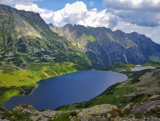 Polacy przedłużają wakacje! Jesienne terminy są coraz trudniej dostępne TOP MIEJSCOWOŚCI