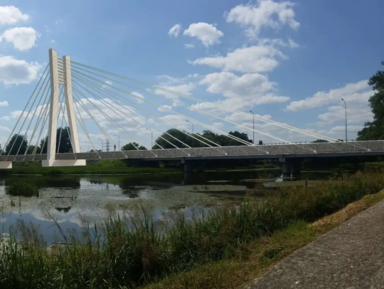 Połączą brzegi Prosny. Dwie duże inwestycje Połączą brzegi Prosny. Dwie duże inwestycje