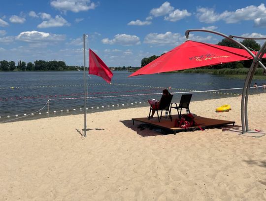 Popularne kąpielisko zamknięte. Inne plaże rozpoczynają sezon