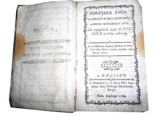 Poradnik o zdrowiu z 1789 roku trafił do kaliskiej biblioteki
