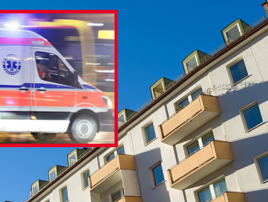 Poranna akcja służb. Młoda kobieta wypadła z okna