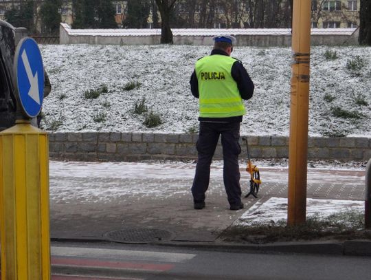 Potrącenie kobiety na ul. Podmiejskiej ZDJĘCIA