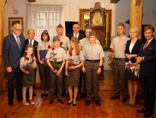 Powiatowe Spotkanie z Kulturą w Muzeum Historii Przemysłu w Opatówku ZDJĘCIA