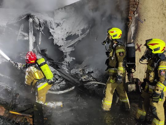 Pożar budynku przy ulicy Winiarskiej. Ewakuacja obywateli Ukrainy!