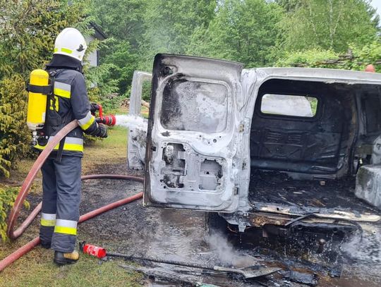 Pożar samochodu z instalacją LPG [ZDJĘCIA]