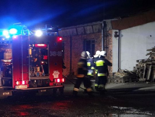 Pożar stolarni przy ul. Wrocławskiej ZDJĘCIA