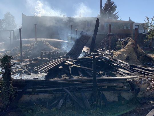 Pożar stolarni. W akcji gaśniczej 12 zastępów straży pożarnej