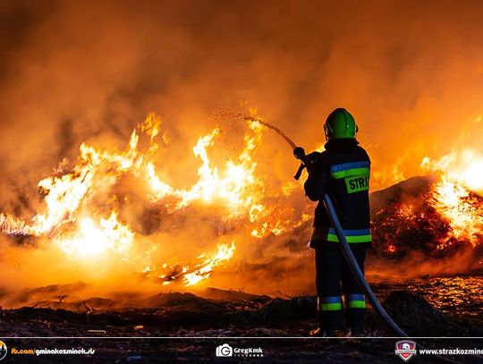 Pracowita noc strażaków. Dwa pożary w gminie Koźminek ZDJĘCIA