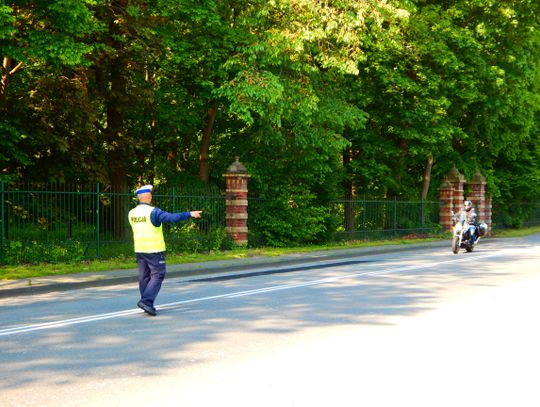 Prawo jazdy miał od niespełna trzech miesięcy. 17-latek pędził motocyklem z prędkością 105 km/h