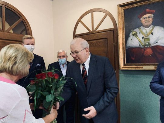 Prof. Wojtyła ponownie rektorem kaliskiej uczelni WIDEO