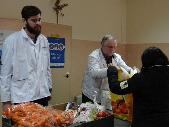 Przedświąteczna zbiórka żywności: kaliszanie okazali się bardzo hojni ZDJĘCIA