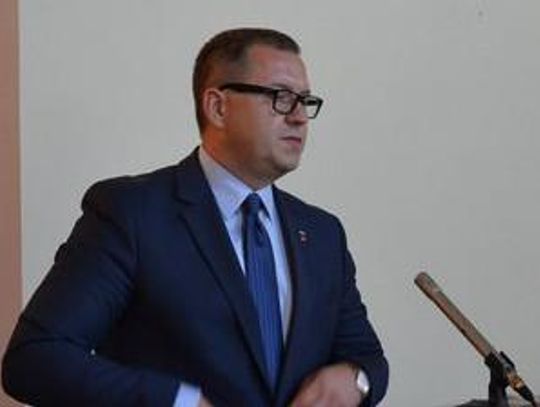 Przedterminowe wybory już tej jesieni? Zaskakujące oświadczenie prezydenta Sapińskiego