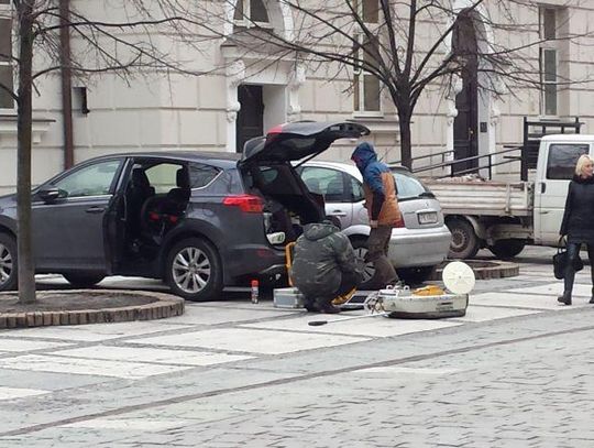 Prześwietlają rynek. Odkryją słynne kaliskie podziemia? ZDJĘCIA